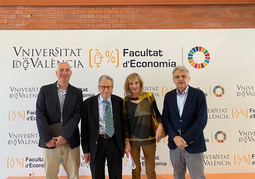 El professor Eric Maskin, Nobel d'Economia 2007, comparteix el seu magisteri amb l'estudiantat i professorat de la Facultat d’Economia